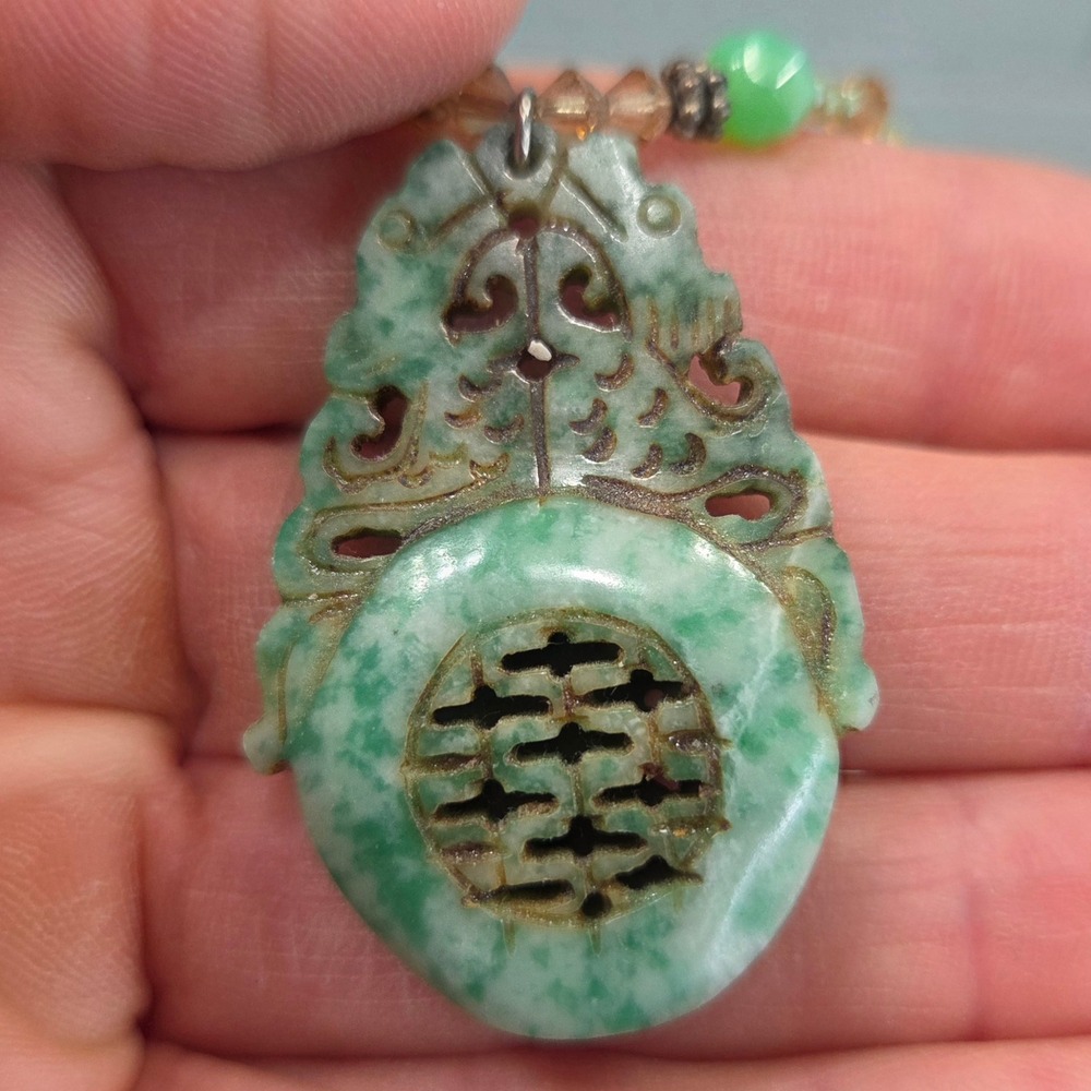 Vintage Carved Green Jadeite Pendant Necklace Beaded Glass Strand 17 Inch